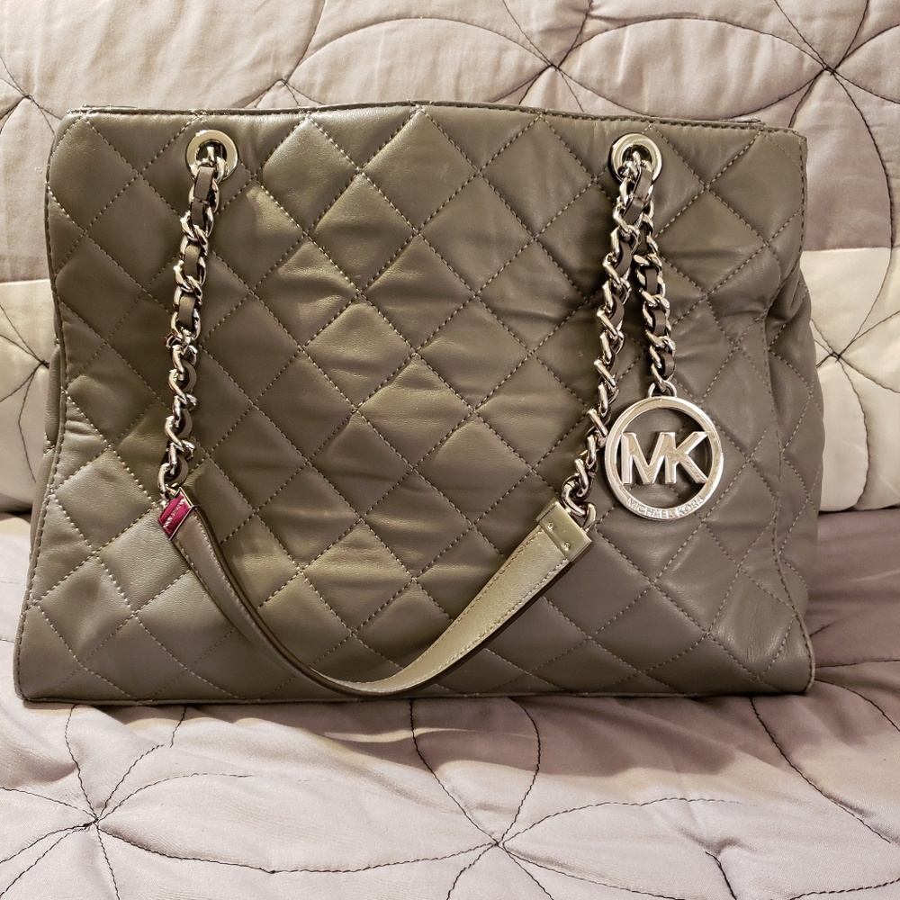 Michael Kors purse